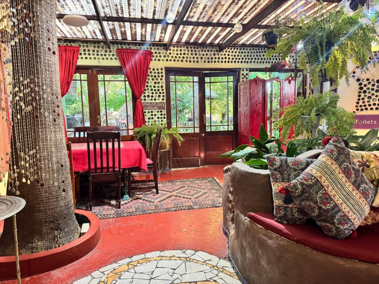 יוהנסבורג Rabbit Hole Hotel מראה חיצוני תמונה